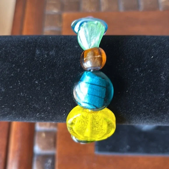 Multicolor glass bead bracelet - Picture 3 of 4